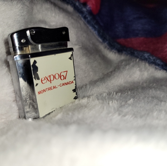 Vintage 1967 Expo Lighter - Picture 8 of 9